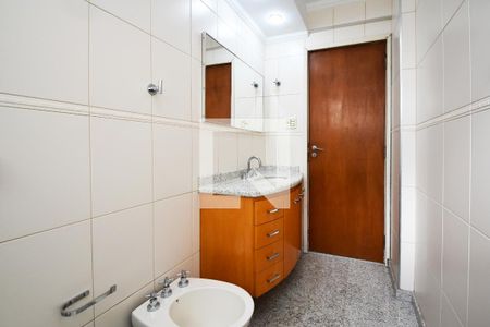 banheiro de apartamento para alugar com 3 quartos, 130m² em Pinheiros, São Paulo