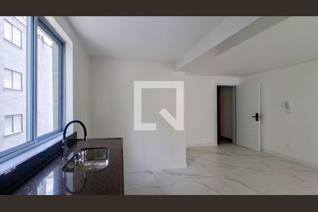 Sala/Cozinha de apartamento para alugar com 2 quartos, 65m² em Savassi, Belo Horizonte