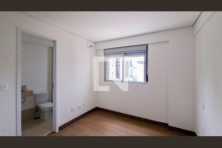 Quarto de apartamento para alugar com 2 quartos, 65m² em Savassi, Belo Horizonte