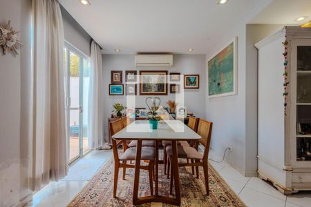 Casa à venda com 3 quartos, 156m² em Residencial Dois (Tambore), Santana de Parnaíba