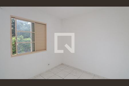 Quarto 1 de apartamento para alugar com 2 quartos, 50m² em Jardim Martins Silva, São Paulo