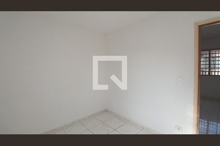 Quarto 1 de apartamento para alugar com 2 quartos, 50m² em Jardim Martins Silva, São Paulo