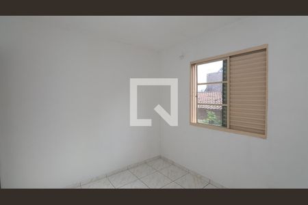 Quarto 1 de apartamento para alugar com 2 quartos, 50m² em Jardim Martins Silva, São Paulo