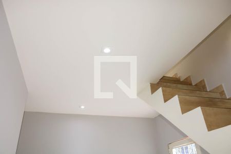 Sala 1º Pavimento de casa para alugar com 2 quartos, 70m² em Encantado, Rio de Janeiro