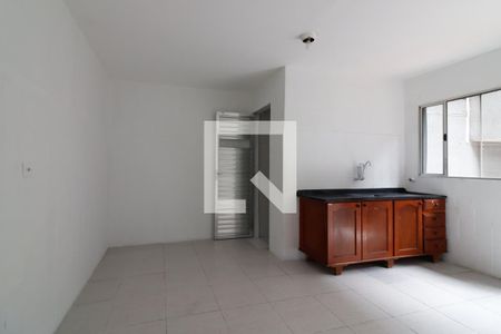 Sala/Cozinha de casa para alugar com 1 quarto, 28m² em Jardim Danfer, São Paulo