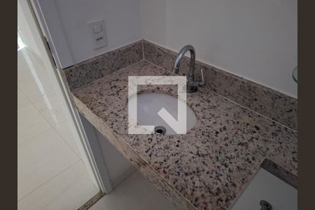 Banheiro de apartamento à venda com 2 quartos, 37m² em Santana, São Paulo