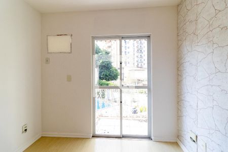 Suíte 1 de casa de condomínio para alugar com 2 quartos, 89m² em Vila Valqueire, Rio de Janeiro