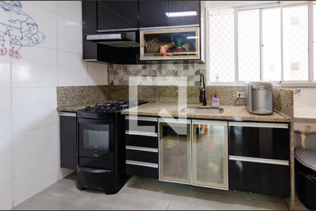 Cozinha de apartamento para alugar com 3 quartos, 83m² em Buritis, Belo Horizonte