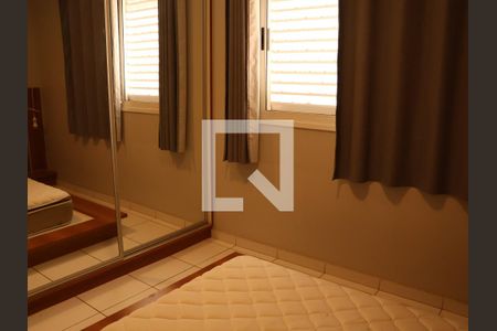 Suíte 1 de apartamento para alugar com 2 quartos, 70m² em Jardim Goiás, Goiânia