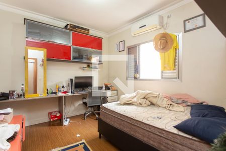 Quarto 1  de casa à venda com 3 quartos, 300m² em Cidade Antônio Estêvão de Carvalho, São Paulo