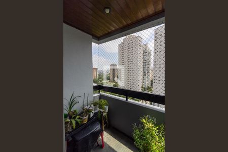 Varanda de apartamento à venda com 3 quartos, 77m² em Vila Sofia, São Paulo