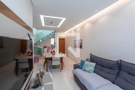 Sala de casa à venda com 3 quartos, 256m² em Monte Castelo, Contagem