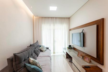 Sala de casa à venda com 3 quartos, 256m² em Monte Castelo, Contagem