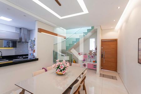 Sala de casa à venda com 3 quartos, 256m² em Monte Castelo, Contagem