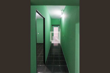 Corredor de casa para alugar com 2 quartos, 100m² em Jardim Iguatemi, São Paulo