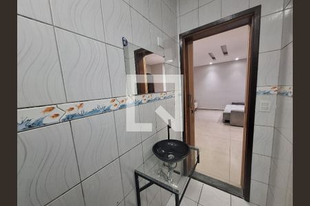 Casa para alugar com 4 quartos, 212m² em Parque Maria Helena, Suzano