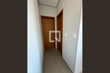 Corredor de casa de condomínio para alugar com 1 quarto, 33m² em Macuco, Santos