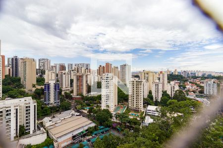 Apartamento à venda com 3 quartos, 141m² em Vila Suzana, São Paulo