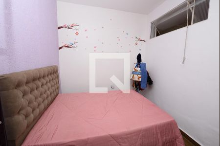 Casa à venda com 6 quartos, 350m² em Água Branca, Contagem