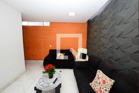 Casa à venda com 6 quartos, 350m² em Água Branca, Contagem