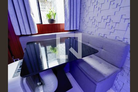 Detalhe Sala de apartamento à venda com 2 quartos, 49m² em Jardim Montanhês, Belo Horizonte