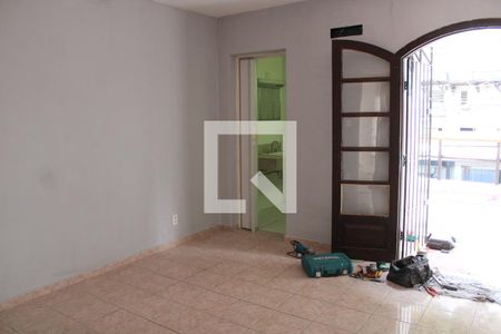 Suíte 1 de casa para alugar com 4 quartos, 210m² em Cambuci, São Paulo