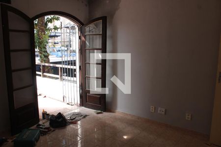 Suíte 1 de casa para alugar com 4 quartos, 210m² em Cambuci, São Paulo