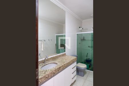 Banheiro de apartamento para alugar com 1 quarto, 60m² em Jardim Santa Edwirges, Guarulhos