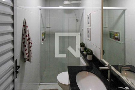 Banheiro de apartamento à venda com 2 quartos, 64m² em Vila Macedopolis, São Paulo