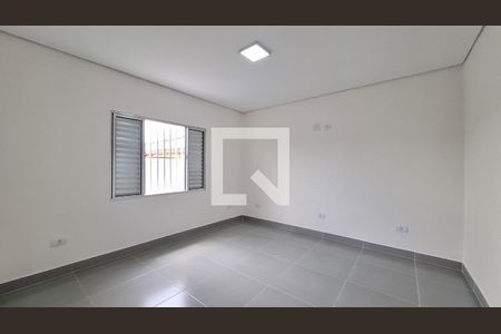 Quarto 1 de casa para alugar com 2 quartos, 55m² em Jardim do Estádio, Santo André