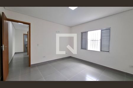 Quarto 1 de casa para alugar com 2 quartos, 55m² em Jardim do Estádio, Santo André