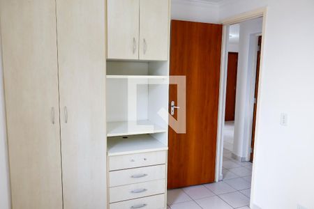 Quarto 2 de apartamento para alugar com 2 quartos, 58m² em Conceicao, Osasco