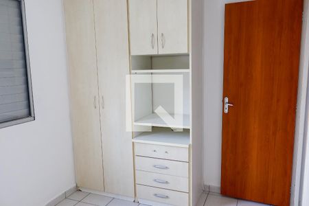 Quarto 2 de apartamento para alugar com 2 quartos, 58m² em Conceicao, Osasco