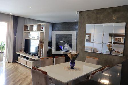 Sala de apartamento à venda com 3 quartos, 105m² em Jardim Tupanci, Barueri