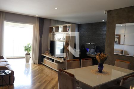Sala de apartamento à venda com 3 quartos, 105m² em Jardim Tupanci, Barueri