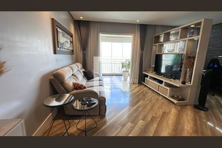 Sala de apartamento à venda com 3 quartos, 105m² em Jardim Tupanci, Barueri