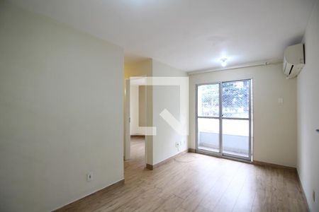 Sala de apartamento à venda com 2 quartos, 50m² em Taquara, Rio de Janeiro