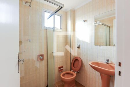 Banheiro de apartamento para alugar com 2 quartos, 55m² em Vila Butantã, São Paulo