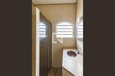 Banheiro 1 de casa à venda com 4 quartos, 234m² em Vila Brasilio Machado, São Paulo