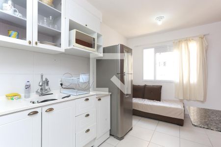 Sala / Cozinha  de apartamento para alugar com 2 quartos, 33m² em Itaquera, São Paulo