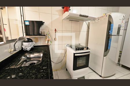 Casa à venda com 2 quartos, 80m² em Vila M Genoveva, Jundiaí