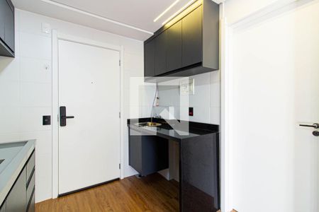 Cozinha de apartamento para alugar com 1 quarto, 32m² em Bom Retiro, São Paulo