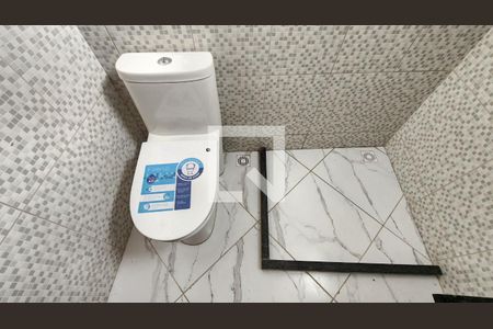 Banheiro  de apartamento para alugar com 1 quarto, 45m² em Brotas, Salvador