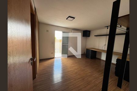 Quarto de casa à venda com 4 quartos, 390m² em Jardim da Saúde, São Paulo