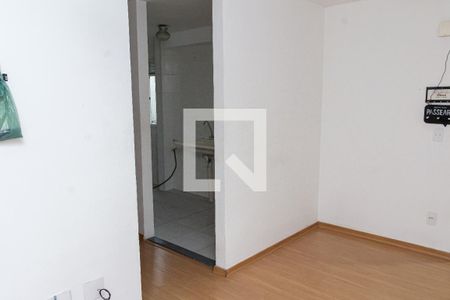 Sala de apartamento para alugar com 2 quartos, 55m² em Inhoaíba, Rio de Janeiro