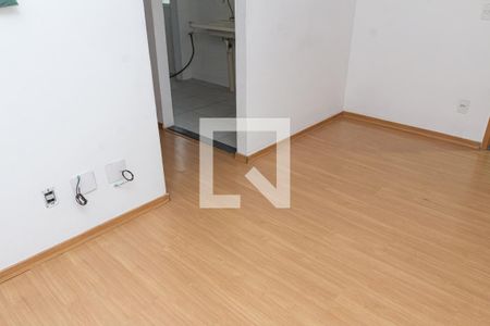 Sala de apartamento para alugar com 2 quartos, 55m² em Inhoaíba, Rio de Janeiro