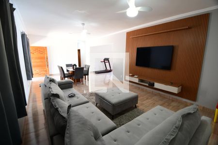 Sala de casa para alugar com 4 quartos, 1000m² em Recanto dos Dourados, Campinas