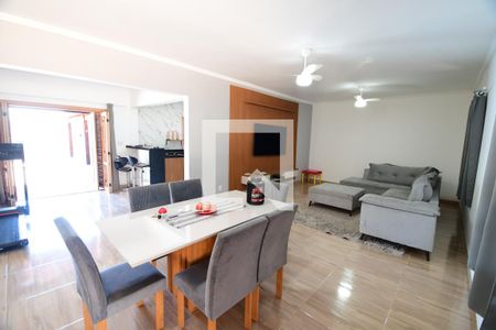 Sala de casa para alugar com 4 quartos, 1000m² em Recanto dos Dourados, Campinas