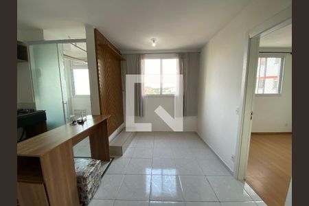 Sala de apartamento para alugar com 2 quartos, 38m² em Parque Maria Helena, São Paulo