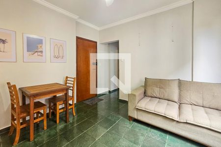 Sala de apartamento para alugar com 1 quarto, 47m² em Jardim Las Palmas, Guarujá